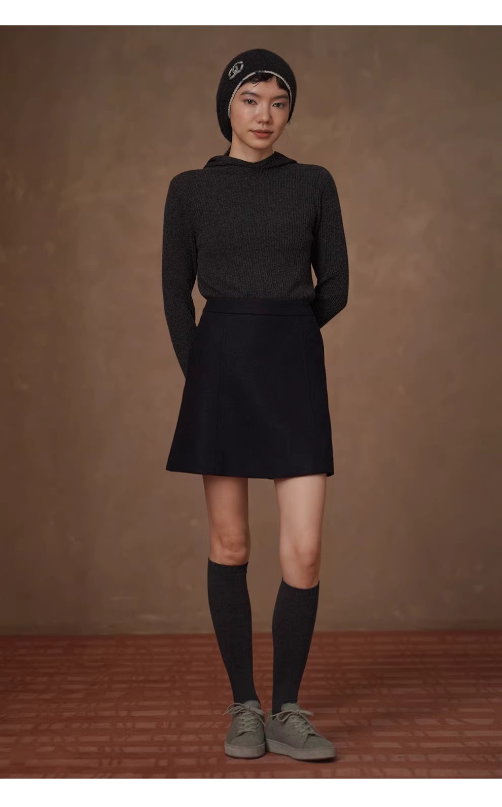 玲瓏顯瘦合身保暖100羊毛親膚蓬鬆連帽疊穿針織通勤上衣,玲瓏顯瘦合身保暖100羊毛親膚蓬鬆連帽疊穿針織通勤上衣,HBEW1176,玲瓏顯瘦合身保暖100羊毛親膚蓬鬆連帽疊穿針織通勤上衣,連帽上衣,羊毛100%