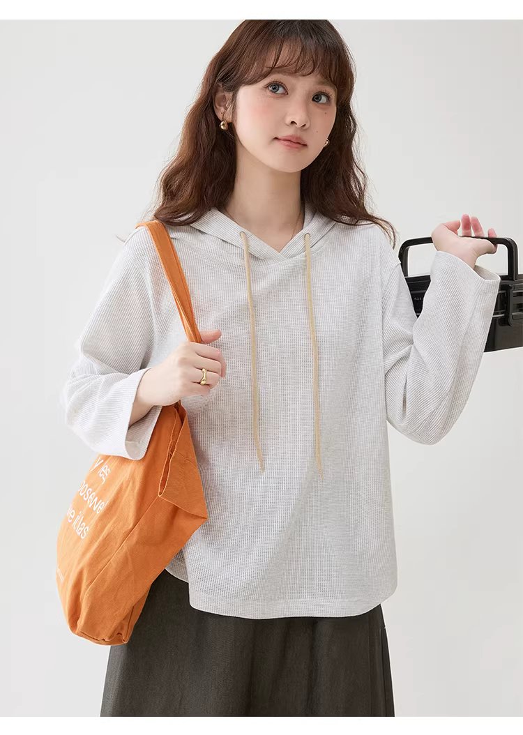 灰色華夫格連帽薄款T恤女春季新款通勤寬鬆上衣,灰色華夫格連帽薄款T恤女春季新款通勤寬鬆上衣,HBFS1004,灰色華夫格連帽薄款T恤女春季新款通勤寬鬆上衣,連帽上衣,華夫格