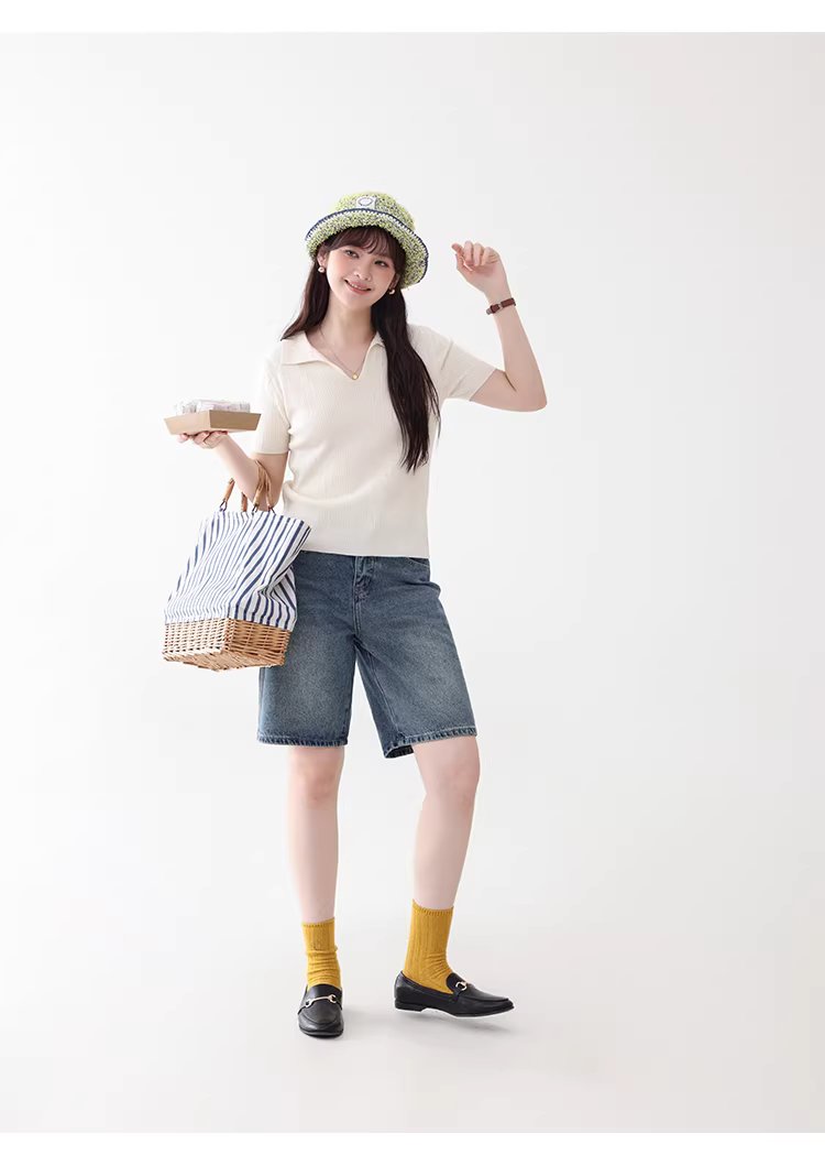 純色扭花翻V領短袖針織衫女26夏季新款溫柔顯瘦上衣,純色扭花翻V領短袖針織衫女26夏季新款溫柔顯瘦上衣,HBFS1054,純色扭花翻V領短袖針織衫女26夏季新款溫柔顯瘦上衣,V型翻領,修身版型