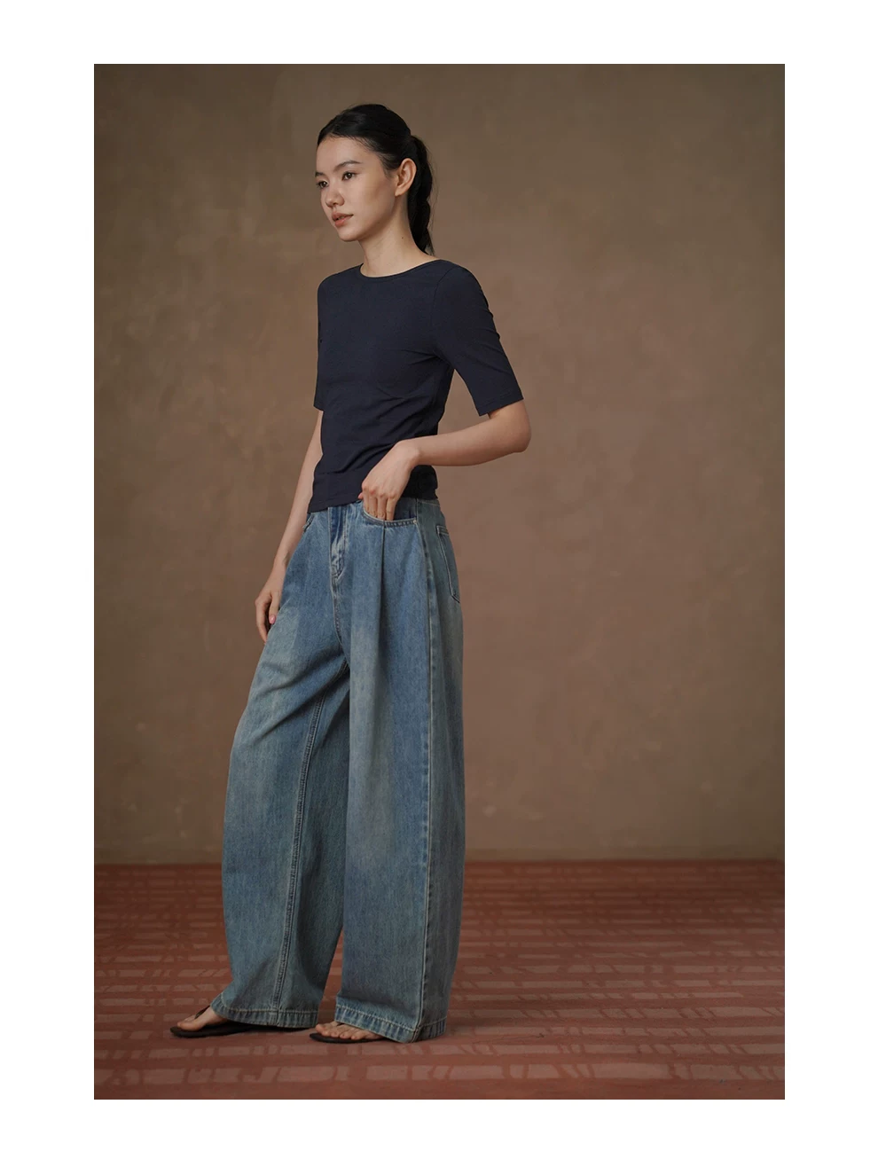 美式復古回潮柔軟水洗寬鬆立體顯瘦剪裁慵懶高腰牛仔褲,美式復古回潮柔軟水洗寬鬆立體顯瘦剪裁慵懶高腰牛仔褲,HBFS3029,美式復古回潮柔軟水洗寬鬆立體顯瘦剪裁慵懶高腰牛仔褲,硬挺適中,闊腿慵懶