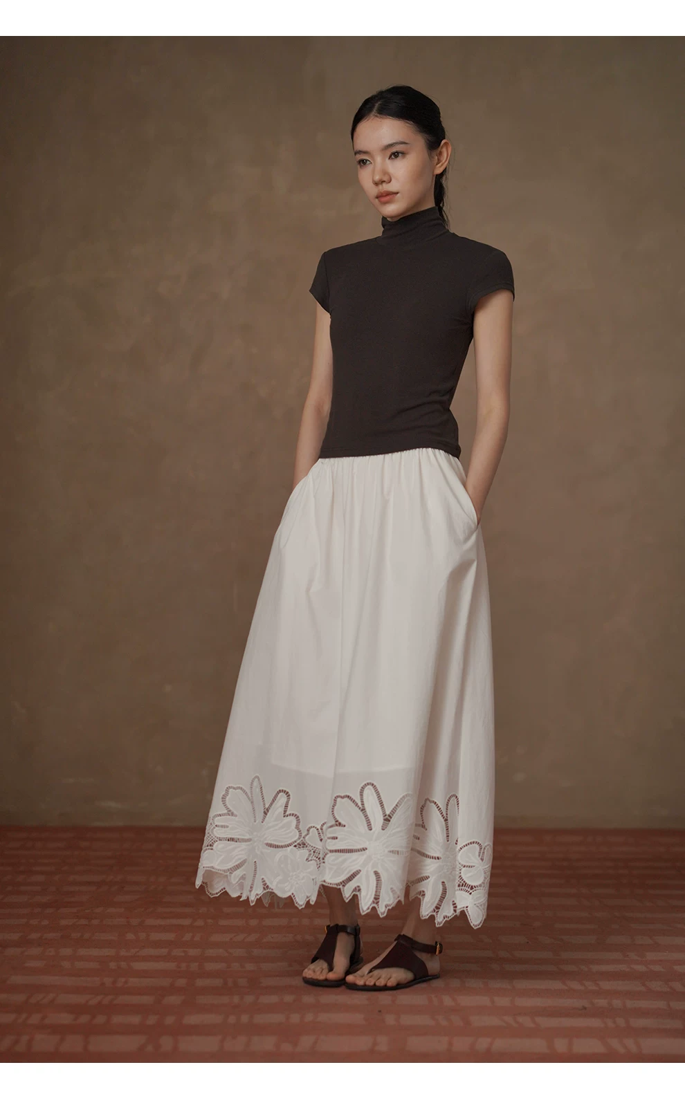 氣質加倍後領紐扣半高領合身顯瘦短袖彈性T恤通勤上衣女,氣質加倍後領紐扣半高領合身顯瘦短袖彈性T恤通勤上衣女,HBFS1110,氣質加倍後領紐扣半高領合身顯瘦短袖彈性T恤通勤上衣女,高領氣質,修身短袖