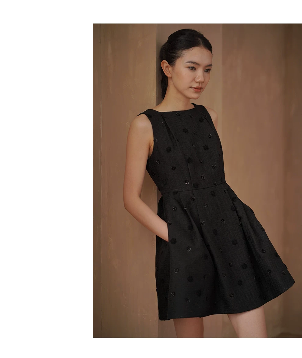 超重工立體繡花手工釘珠收腰一字領顯瘦短款無袖洋裝,超重工立體繡花手工釘珠收腰一字領顯瘦短款無袖洋裝,HBFS7049,超重工立體繡花手工釘珠收腰一字領顯瘦短款無袖洋裝,小香氣質,立體繡珠