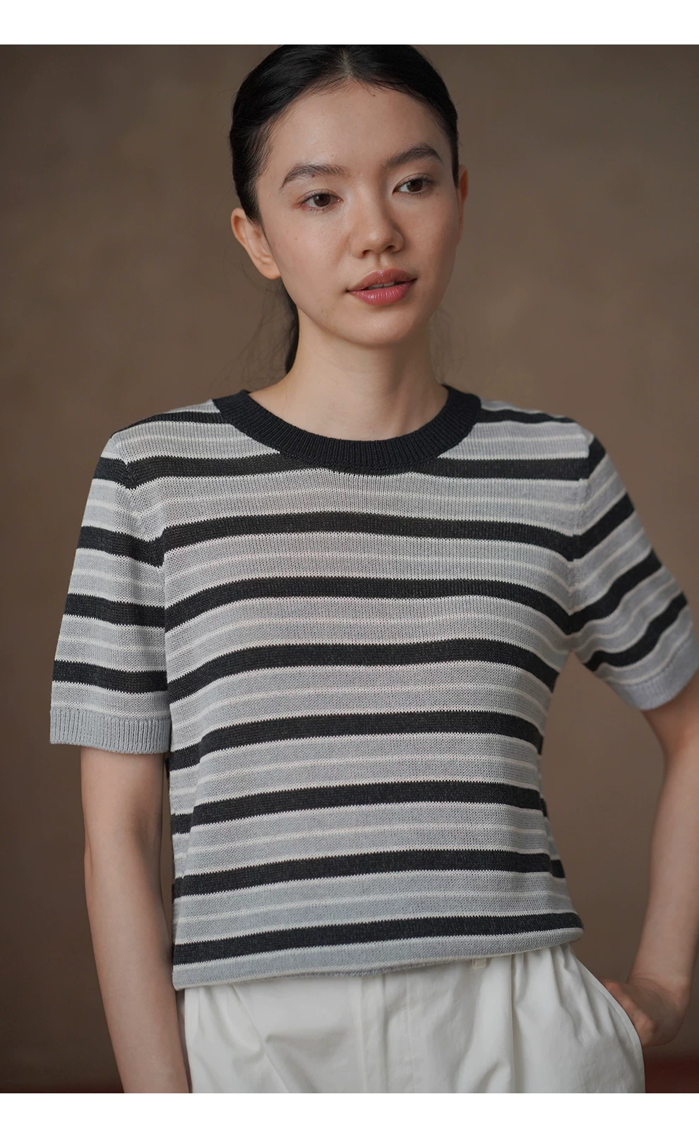 藍調條紋漸層撞色針織乾爽透氣薄款寬鬆圓領短袖上衣女,藍調條紋漸層撞色針織乾爽透氣薄款寬鬆圓領短袖上衣女,HBFS1133,藍調條紋漸層撞色針織乾爽透氣薄款寬鬆圓領短袖上衣女,撞色橫紋,薄款針織