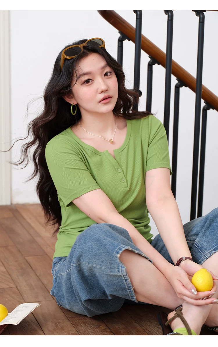 胖mm大尺碼女款正肩綠色短袖T恤女夏2026新款寬鬆多巴胺上衣,胖mm大尺碼女款正肩綠色短袖T恤女夏2026新款寬鬆多巴胺上衣,HBFS1186,胖mm大尺碼女款正肩綠色短袖T恤女夏2026新款寬鬆多巴胺上衣,中大尺碼,半開排扣
