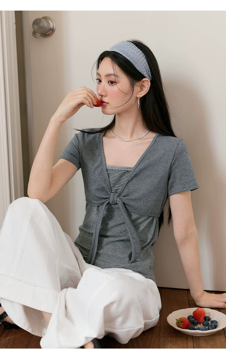 大尺碼假兩件綁帶條紋T恤女2026新款夏季正肩灰色短袖上衣女,大尺碼假兩件綁帶條紋T恤女2026新款夏季正肩灰色短袖上衣女,HBFS1218,大尺碼假兩件綁帶條紋T恤女2026新款夏季正肩灰色短袖上衣女,中大尺碼,綁帶造型