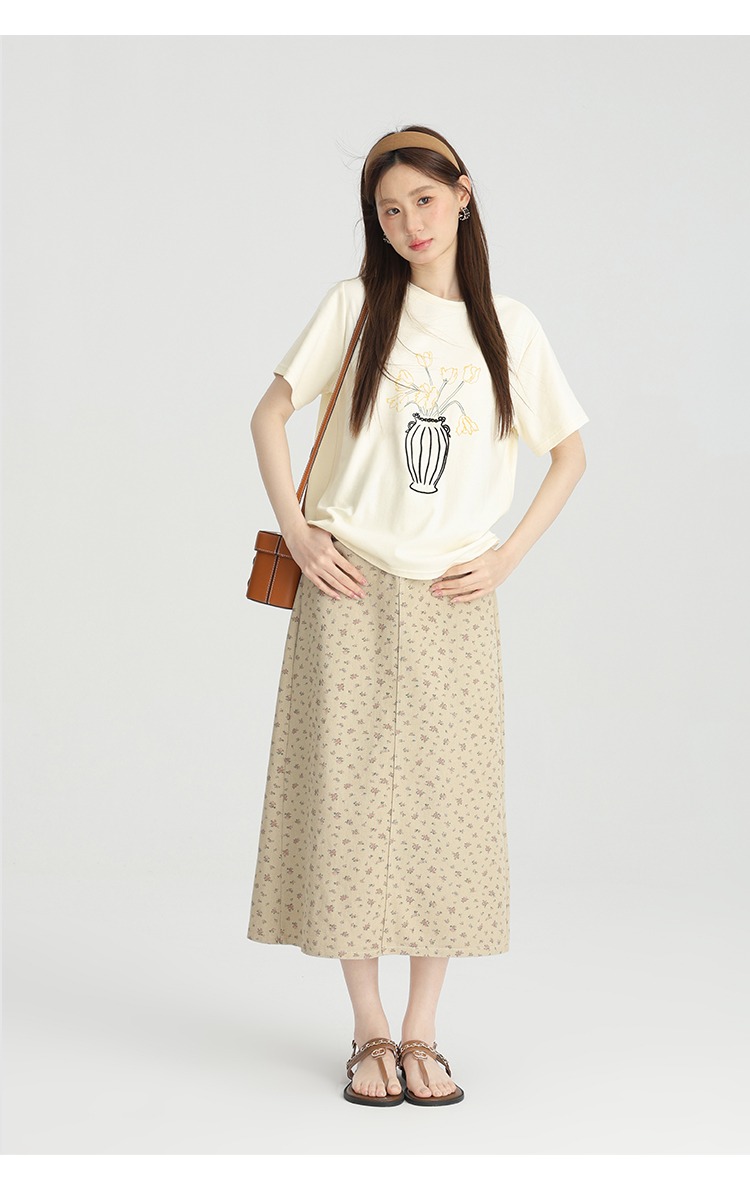 大尺碼正肩短袖T卹女裝新品韓國版設計感刺繡胖mm上衣