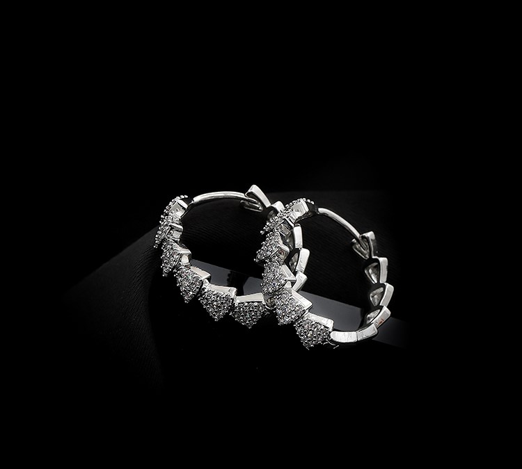 歐美設計銀色鑲鑽氣質耳環