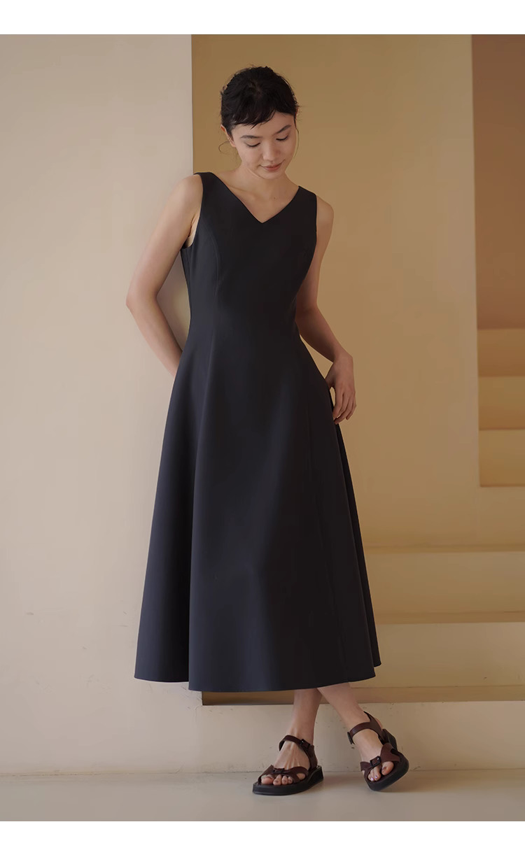 搖曳漫步優雅洋裝無袖V領收腰立裁遮肉大裙擺通勤裙子