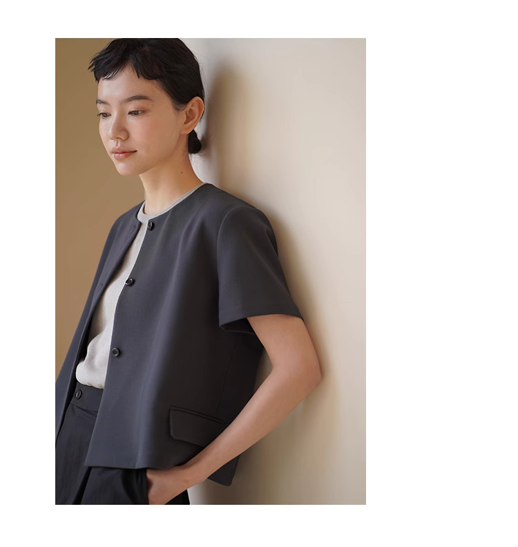 自留好版型小西裝顯瘦挺括正肩薄款氣質通勤短外套女