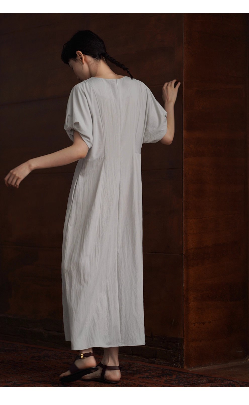 詩意菸沙淡人洋裝寬鬆短袖顯瘦分割圓領通勤垂感裙子