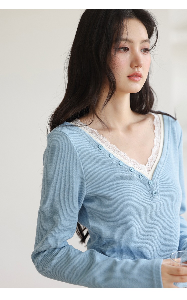 大尺碼蕾絲拼接V領針織衫女秋裝假兩件上衣
