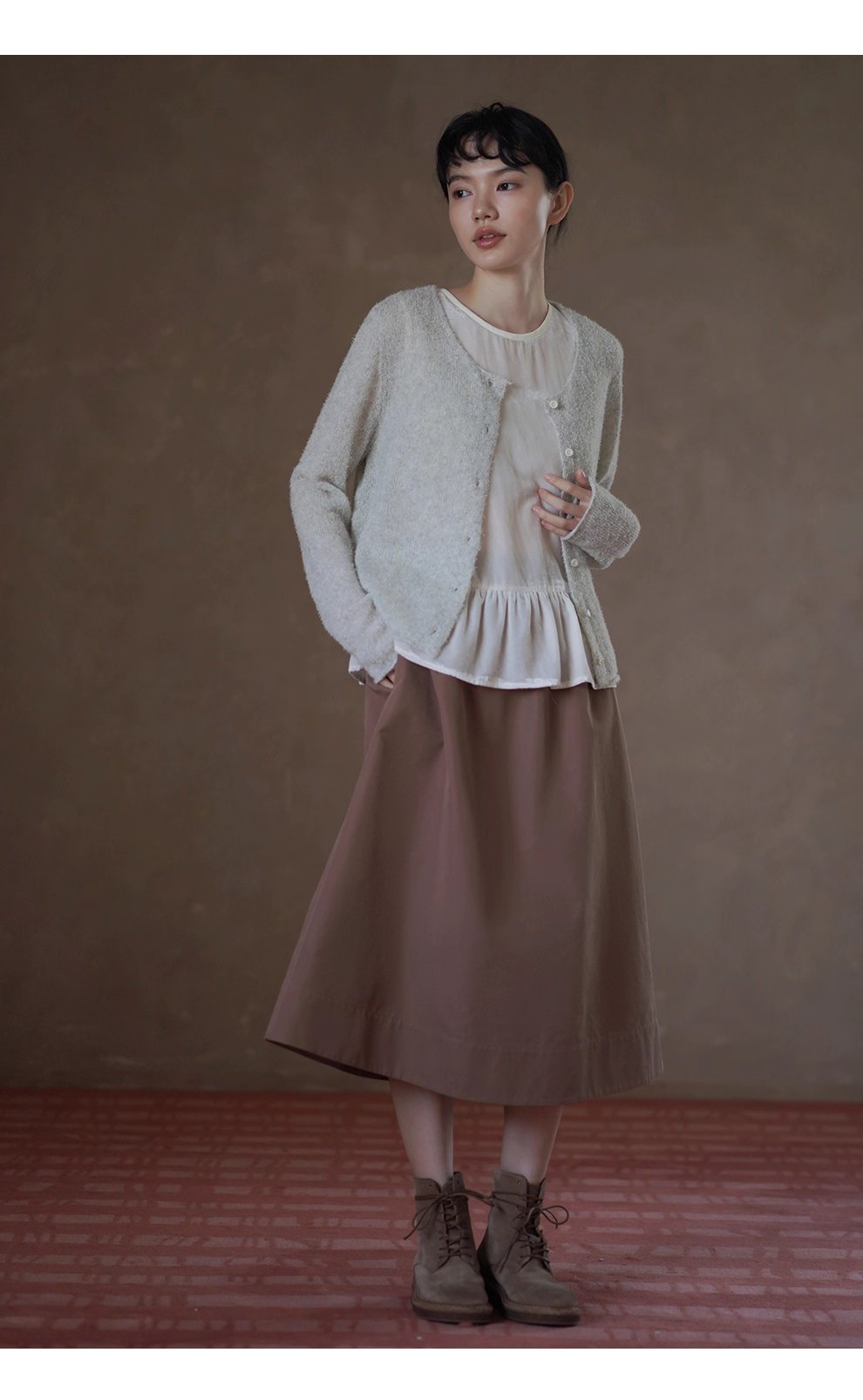 精巧小銀魚針織重磅綿羊毛桑蠶絲混紡捲邊通勤毛衣外套