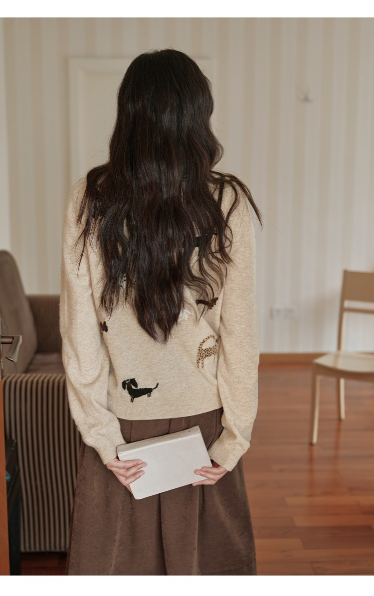 大尺碼胖mm燕麥色系針織衫長袖毛衣動物提花上衣