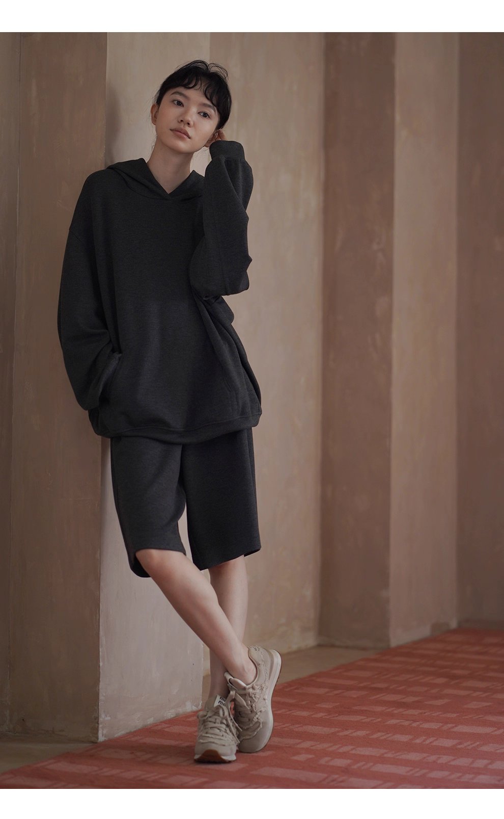 慵懶舒適無負擔寬鬆顯瘦休閒連帽衛衣高腰遮肉短褲套裝