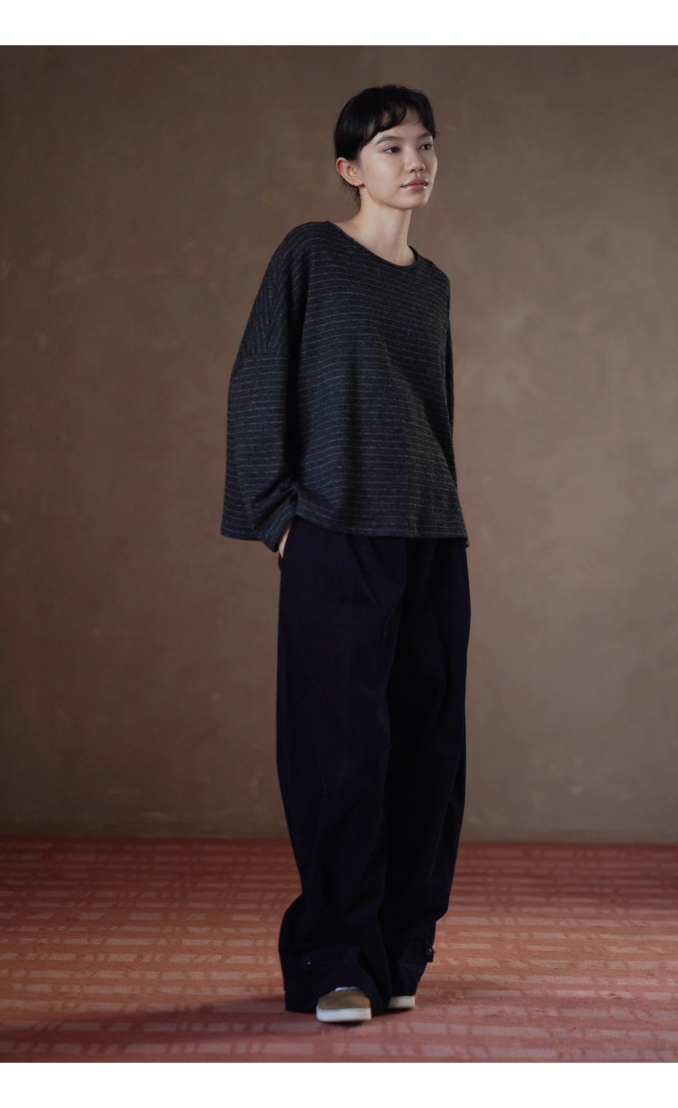 圖紙黑灰白條紋長袖軟糯羊毛混紡基礎寬鬆落肩顯瘦T恤女