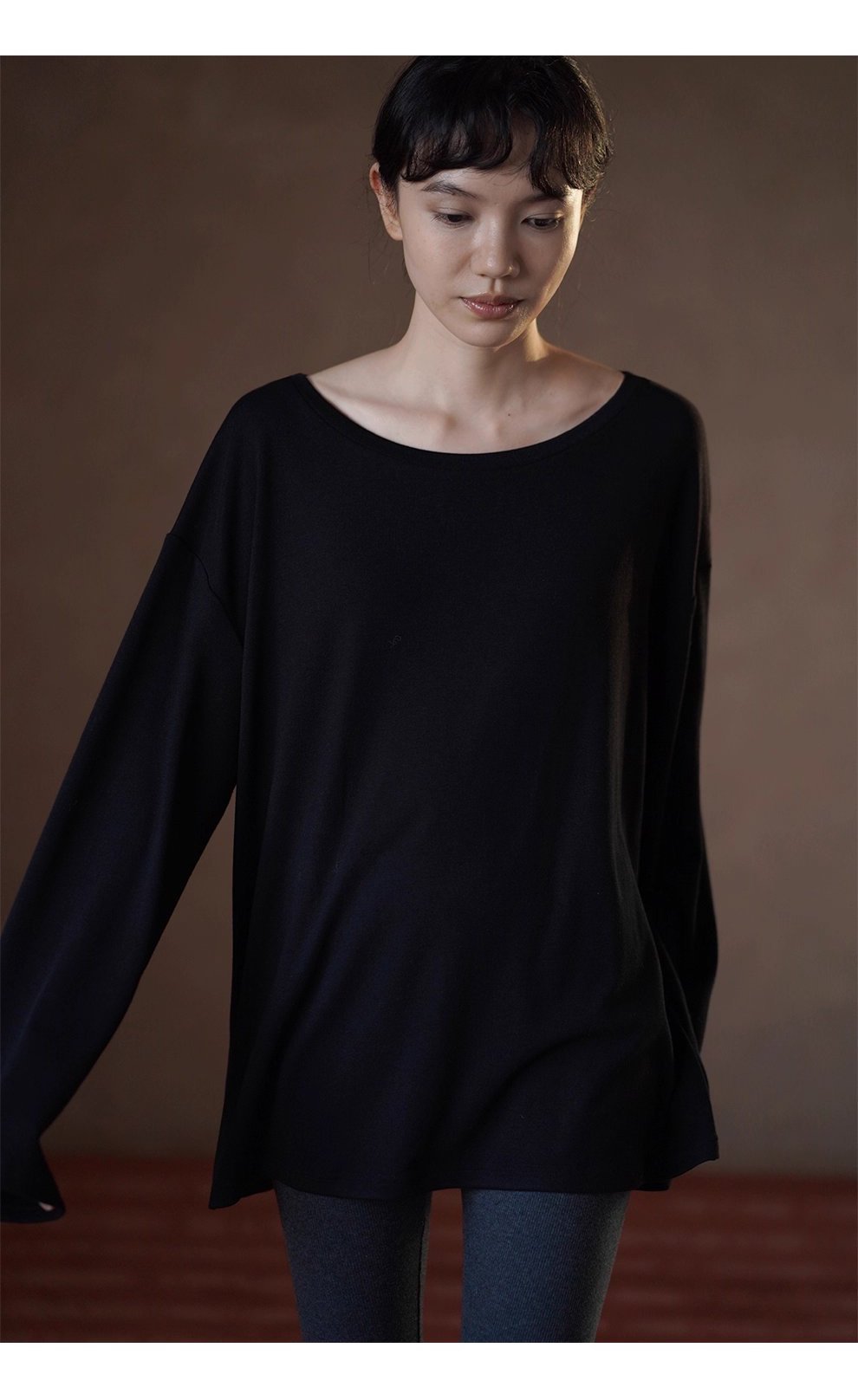 柔軟的慵懶感寬鬆無負擔船領內搭T恤垂感彈性顯瘦上衣女