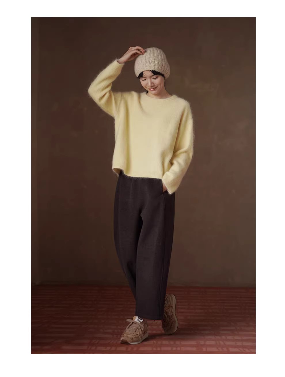 蓬鬆酒心吐司24支敲細浣熊混紡紗線圓領寬鬆絨毛毛衣女,蓬鬆酒心吐司24支敲細浣熊混紡紗線圓領寬鬆絨毛毛衣女,HBEW1137,蓬鬆酒心吐司24支敲細浣熊混紡紗線圓領寬鬆絨毛毛衣女,絨毛毛衣,羅紋縮口