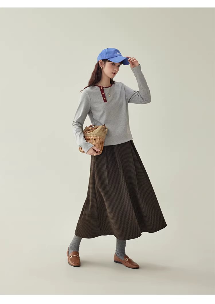 撞色斜領內搭長袖T恤女25冬季新款簡約寬鬆上衣,撞色斜領內搭長袖T恤女25冬季新款簡約寬鬆上衣,HBEW1145,撞色斜領內搭長袖T恤女25冬季新款簡約寬鬆上衣,側排扣,舒適面料