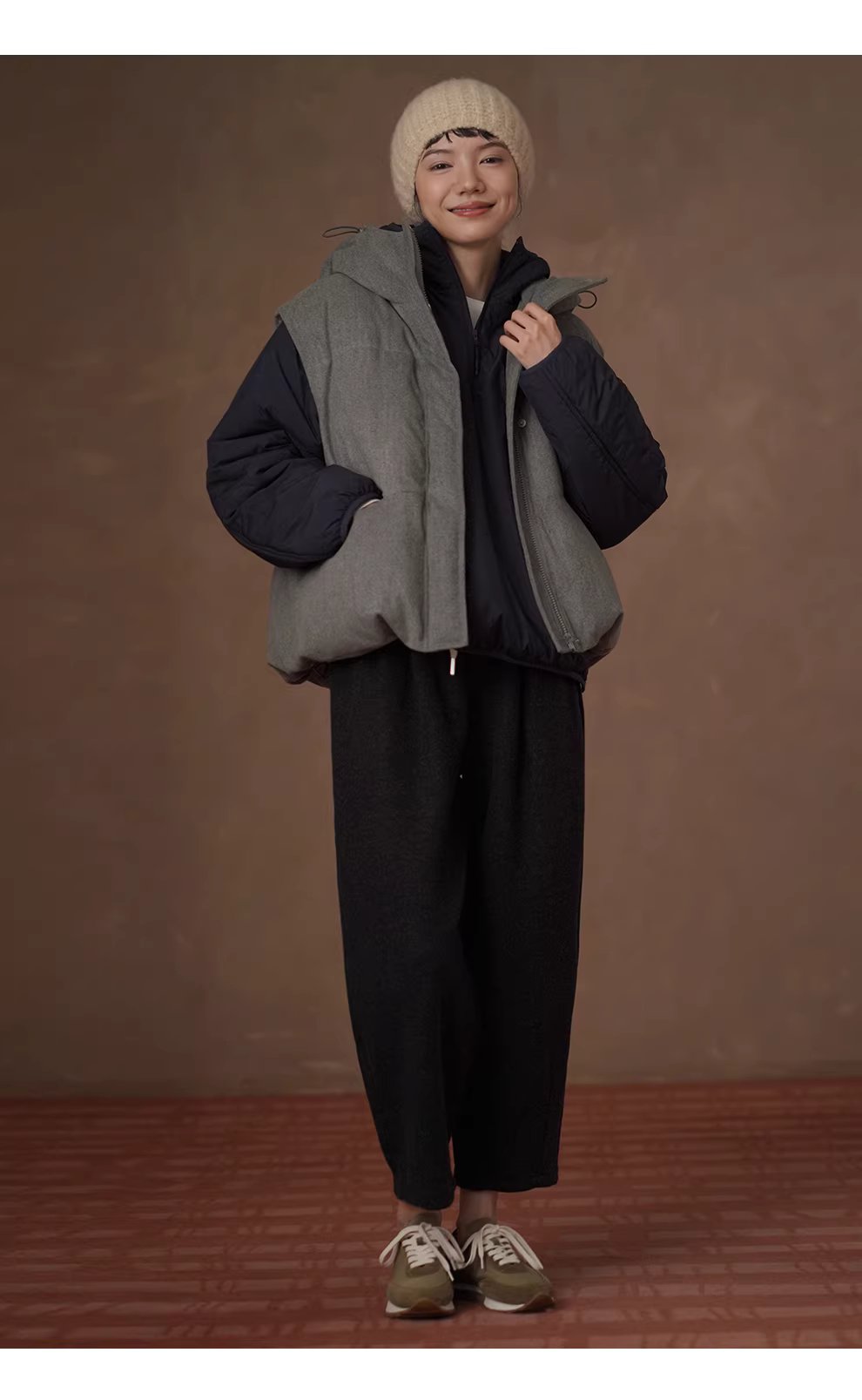 簡約常青馬甲柔軟仿毛呢質感連帽寬鬆棉服疊穿休閒外套,簡約常青馬甲柔軟仿毛呢質感連帽寬鬆棉服疊穿休閒外套,HBEW5121,簡約常青馬甲柔軟仿毛呢質感連帽寬鬆棉服疊穿休閒外套,連帽背心,保暖舒適