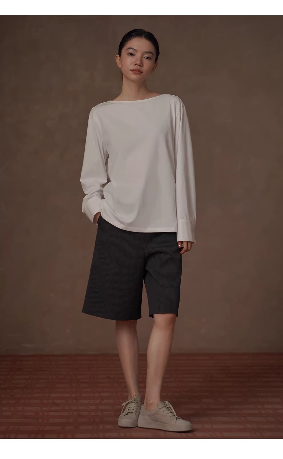 舒適高支棉基礎可單穿長袖後背分割落肩寬鬆顯瘦圓領T恤,舒適高支棉基礎可單穿長袖後背分割落肩寬鬆顯瘦圓領T恤,HBFS1022,舒適高支棉基礎可單穿長袖後背分割落肩寬鬆顯瘦圓領T恤,材質耐磨,版型修飾