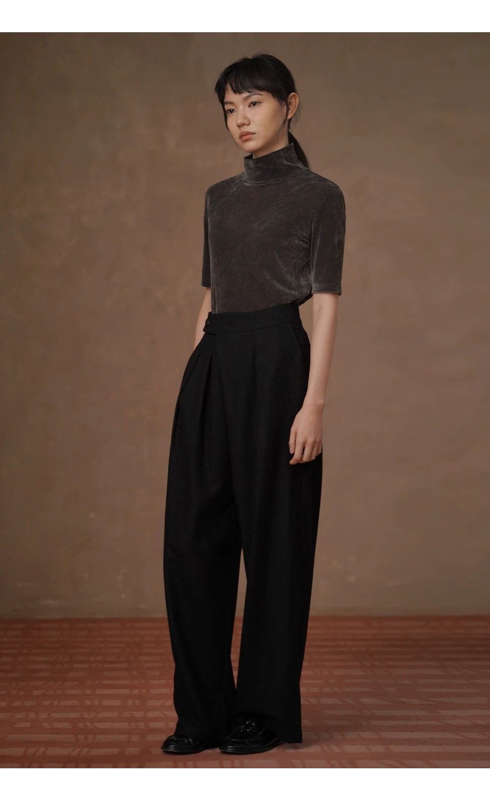 柔光完美優雅上衣低調絲絨T恤中袖高領合身通勤顯瘦內搭,柔光完美優雅上衣低調絲絨T恤中袖高領合身通勤顯瘦內搭,HBFS1026,柔光完美優雅上衣低調絲絨T恤中袖高領合身通勤顯瘦內搭,細膩柔光,高領修飾