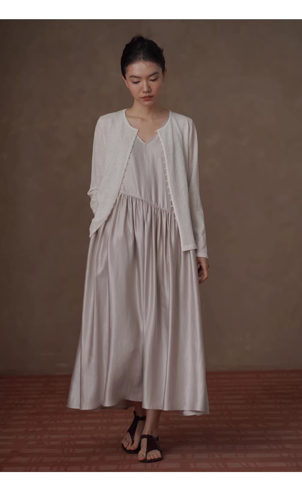 柔美少女粉紅月光垂軟顯瘦V領寬鬆無袖長A字背心洋裝,柔美少女粉紅月光垂軟顯瘦V領寬鬆無袖長A字背心洋裝,HBFS7015,柔美少女粉紅月光垂軟顯瘦V領寬鬆無袖長A字背心洋裝,細膩珠光,內搭疊穿