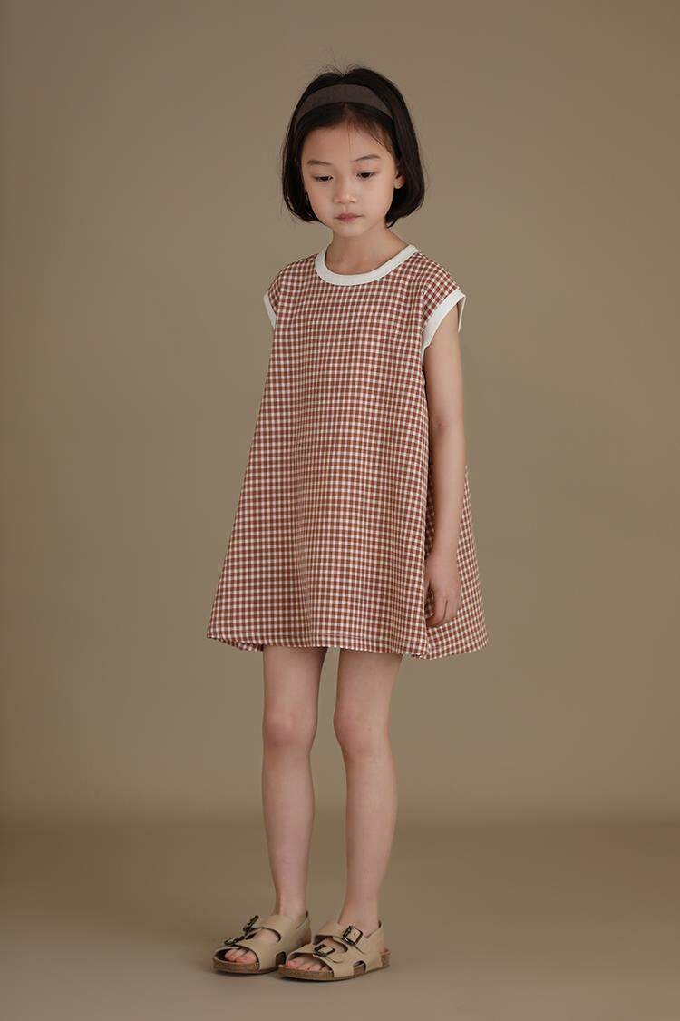 日系撞色領格子無袖背連身裙洋裝,EBBS780601150,日系撞色領格子無袖背連身裙洋裝,優惠專區,➧零碼出清7折,EBBS780601150