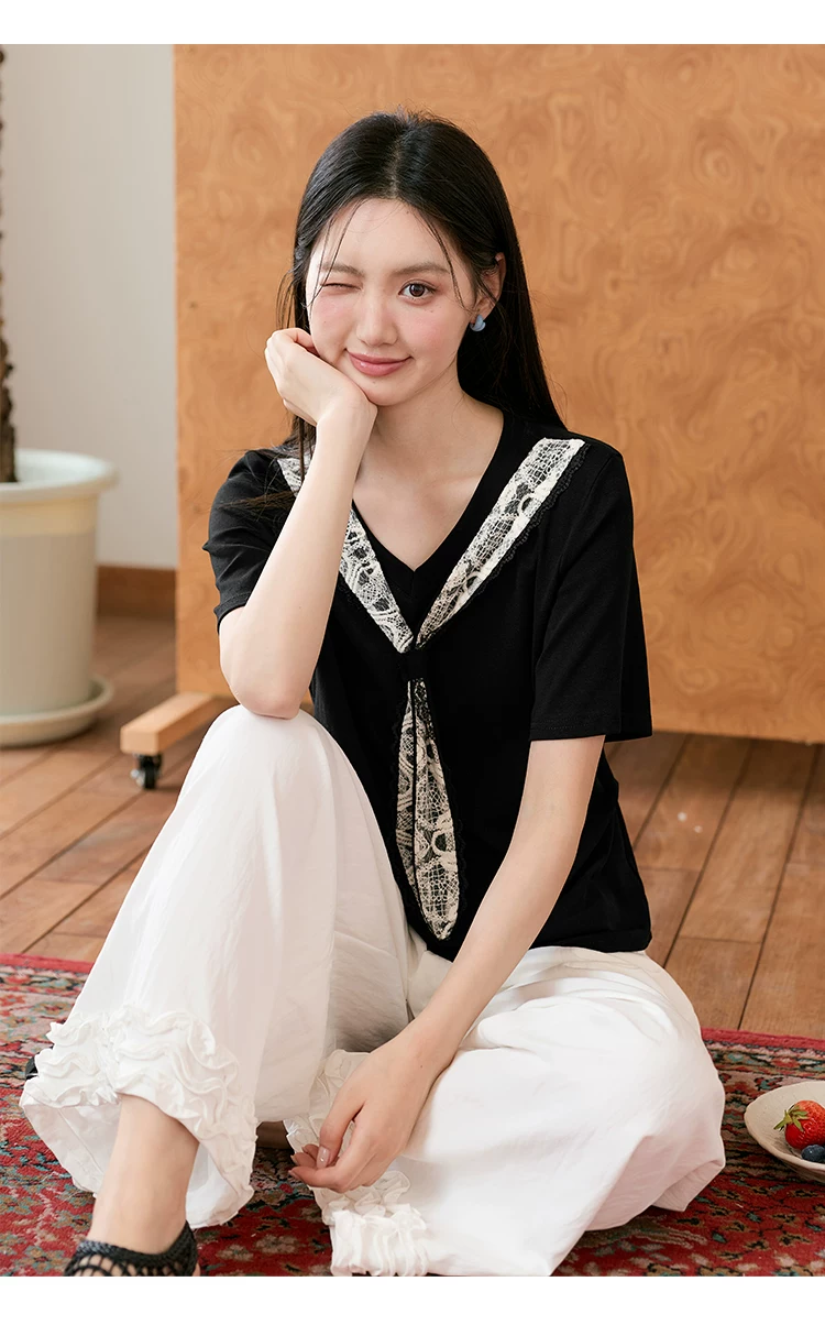大尺寸胖花蕾絲拼接飄帶T恤女夏2026新款正肩鉅顯瘦遮肉上衣,大尺寸胖花蕾絲拼接飄帶T恤女夏2026新款正肩鉅顯瘦遮肉上衣,HBFS1221,大尺寸胖花蕾絲拼接飄帶T恤女夏2026新款正肩鉅顯瘦遮肉上衣,中大尺碼,飄帶領結