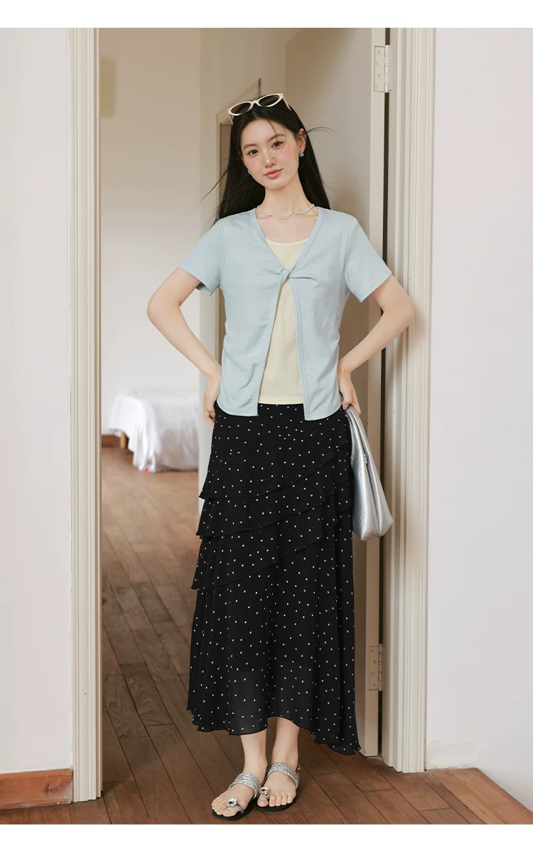 胖mm大尺碼夏裝正肩假兩件短袖T恤女2026新款設計感藍色上衣,胖mm大尺碼夏裝正肩假兩件短袖T恤女2026新款設計感藍色上衣,HBFS1321,胖mm大尺碼夏裝正肩假兩件短袖T恤女2026新款設計感藍色上衣,中大尺碼,假兩件式