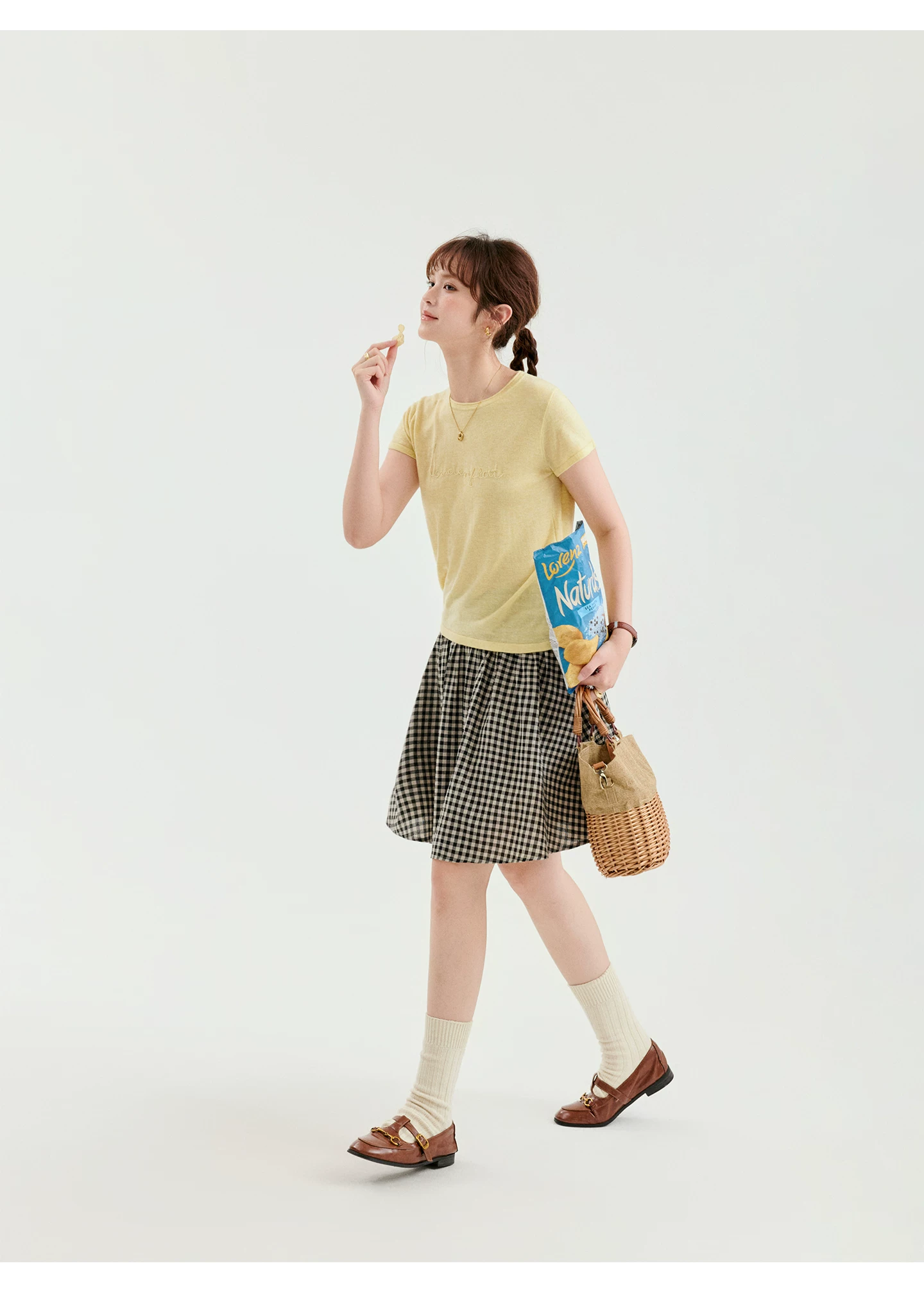 黑杏格高腰a字半身裙女夏季新款減齡百搭短裙,黑杏格高腰a字半身裙女夏季新款減齡百搭短裙,HBFS2073,黑杏格高腰a字半身裙女夏季新款減齡百搭短裙,飄逸裙襬,舒適面料