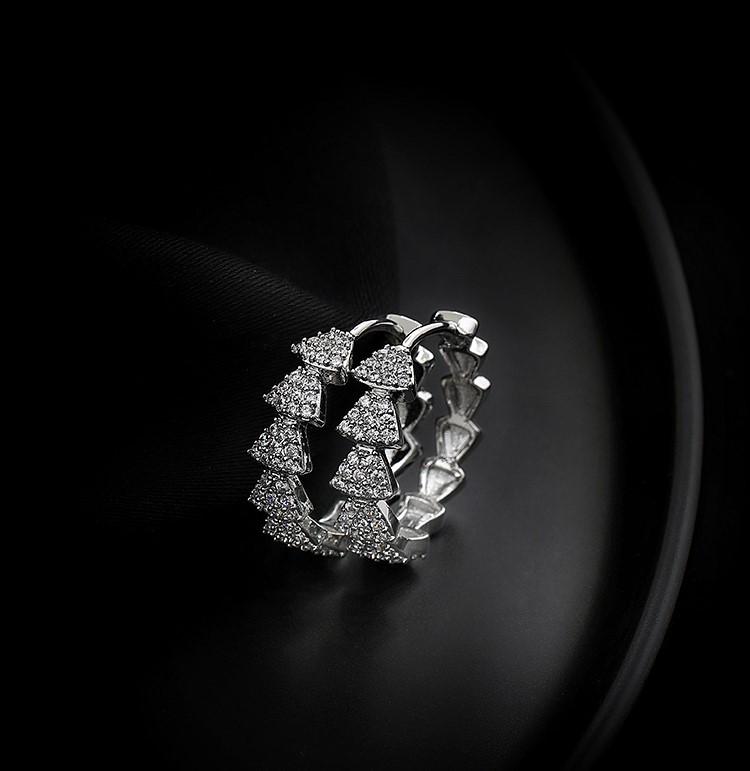 歐美設計銀色鑲鑽氣質耳環