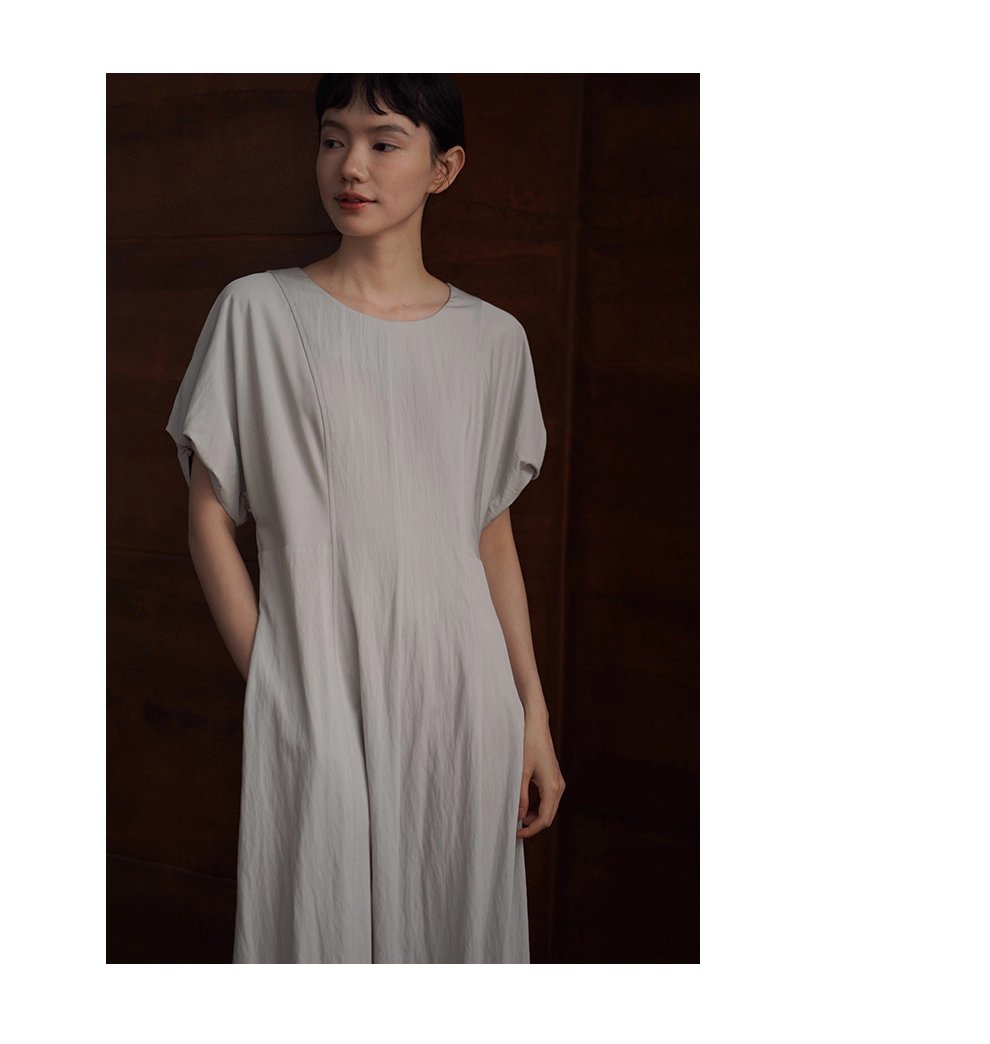 詩意菸沙淡人洋裝寬鬆短袖顯瘦分割圓領通勤垂感裙子