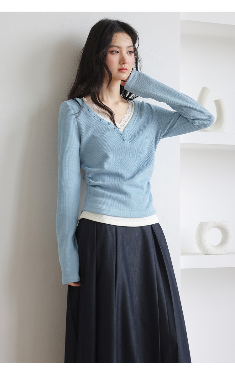 大尺碼蕾絲拼接V領針織衫女秋裝假兩件上衣