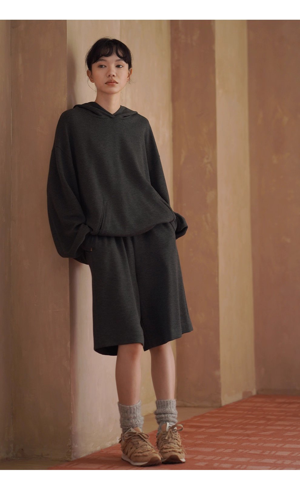 慵懶舒適無負擔寬鬆顯瘦休閒連帽衛衣高腰遮肉短褲套裝