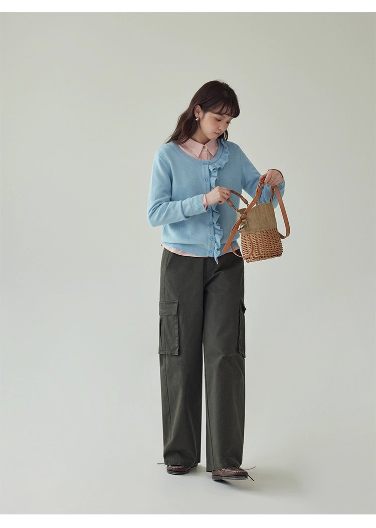 設計感木耳邊連結針織衫女秋季新款純棉長袖上衣,設計感木耳邊連結針織衫女秋季新款純棉長袖上衣,HBEW1096,設計感木耳邊連結針織衫女秋季新款純棉長袖上衣,圓領排扣,全棉面料