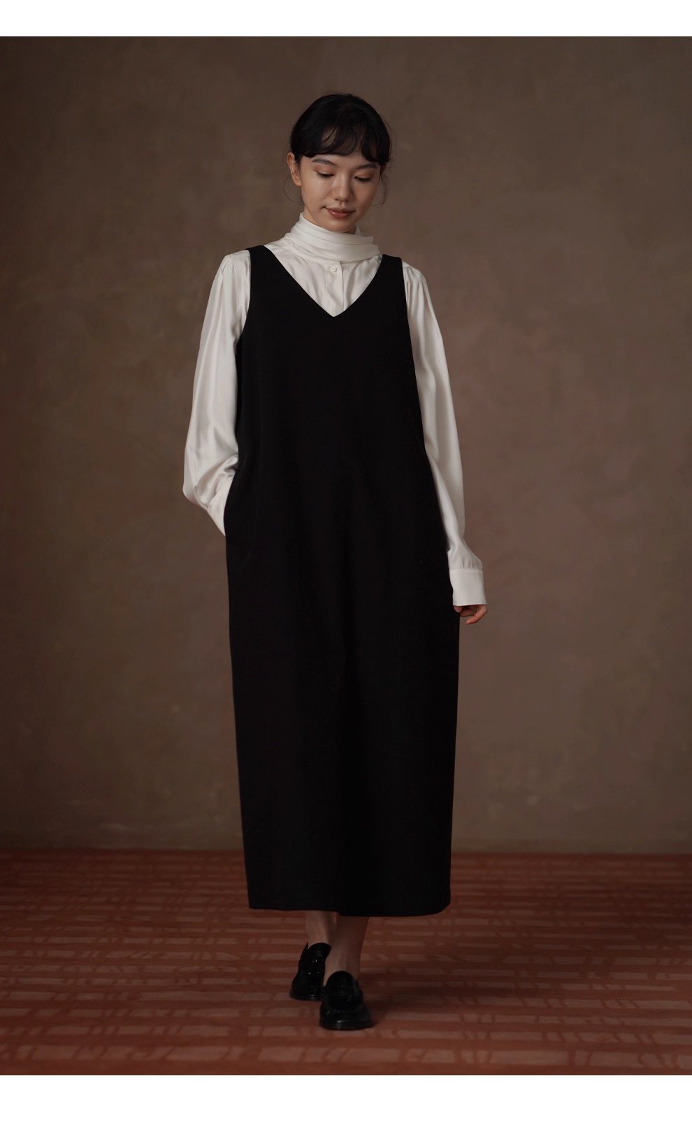 柔光緞面氣質絲滑垂軟襯衫溫柔飄帶設計寬鬆通勤上衣女