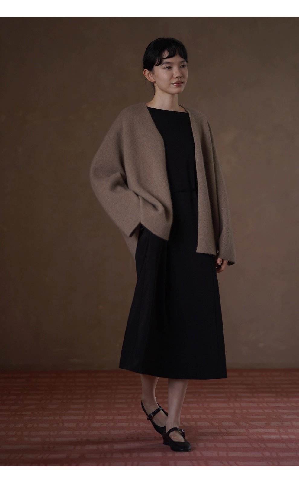 簡約乾淨線條拉鍊不規則門襟設計通勤寬鬆顯瘦洋裝女