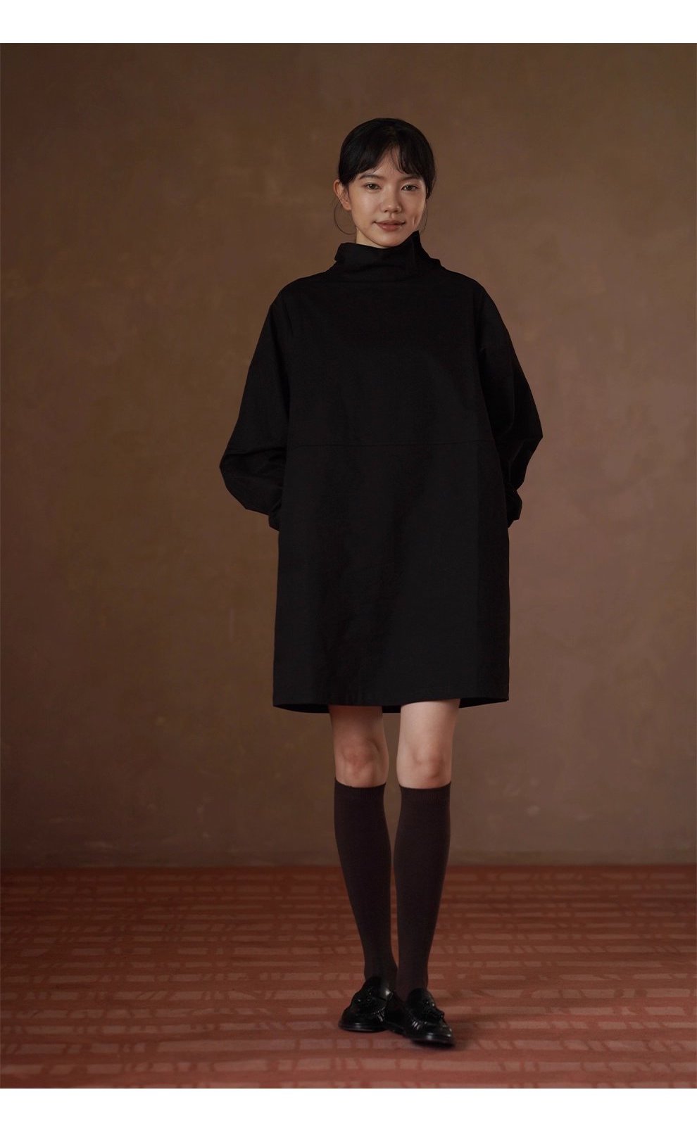 秋冬新款弗里達學院可調式紐扣高領寬鬆100棉連身裙女