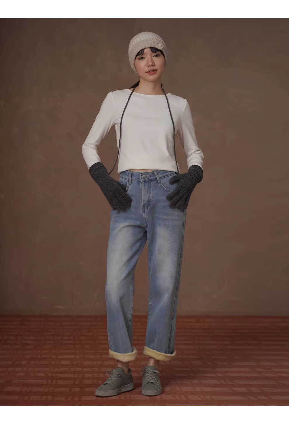 保命牛仔褲高品質水洗牛仔銀狐絨加絨高腰小腳直筒長褲,保命牛仔褲高品質水洗牛仔銀狐絨加絨高腰小腳直筒長褲,HBEW3043,保命牛仔褲高品質水洗牛仔銀狐絨加絨高腰小腳直筒長褲,復古水洗,加絨蓄熱