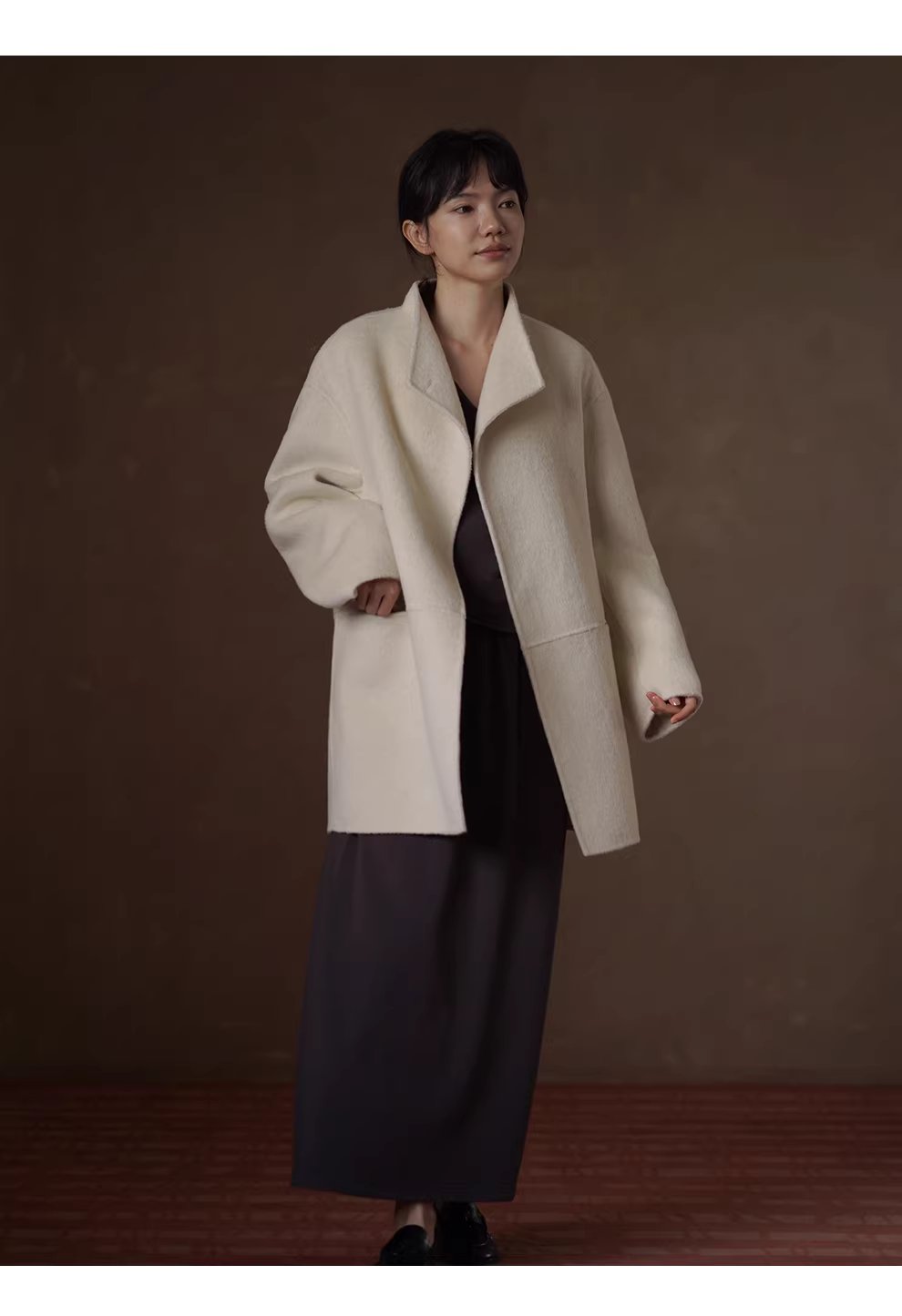 溫柔冬日套裝柔軟抓毛V領氣質合身收腰上衣鬆緊高腰半裙,溫柔冬日套裝柔軟抓毛V領氣質合身收腰上衣鬆緊高腰半裙,HBEW7060,溫柔冬日套裝柔軟抓毛V領氣質合身收腰上衣鬆緊高腰半裙,兩件式套裝,抓褶設計