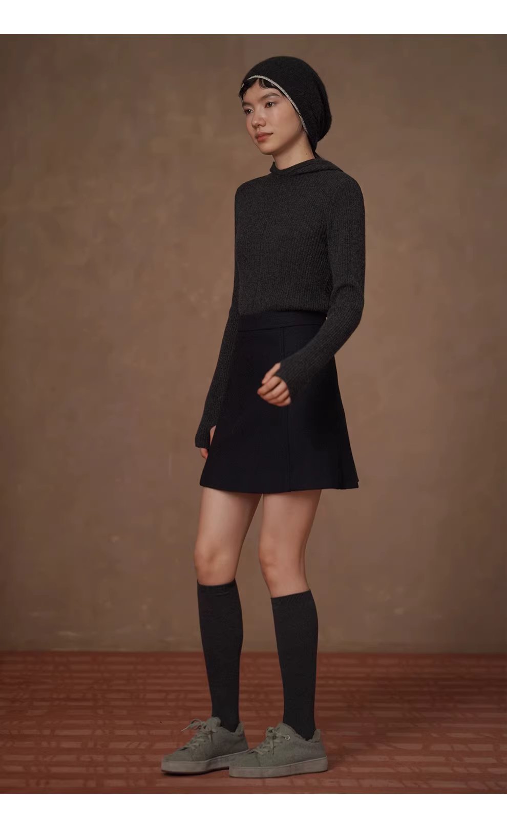 玲瓏顯瘦合身保暖100羊毛親膚蓬鬆連帽疊穿針織通勤上衣,玲瓏顯瘦合身保暖100羊毛親膚蓬鬆連帽疊穿針織通勤上衣,HBEW1176,玲瓏顯瘦合身保暖100羊毛親膚蓬鬆連帽疊穿針織通勤上衣,連帽上衣,羊毛100%