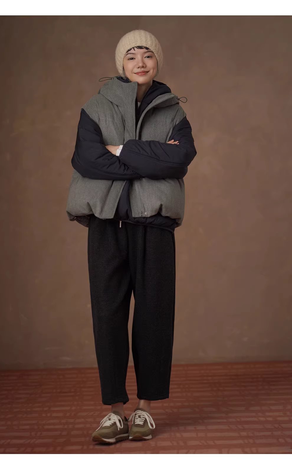 簡約常青馬甲柔軟仿毛呢質感連帽寬鬆棉服疊穿休閒外套,簡約常青馬甲柔軟仿毛呢質感連帽寬鬆棉服疊穿休閒外套,HBEW5121,簡約常青馬甲柔軟仿毛呢質感連帽寬鬆棉服疊穿休閒外套,連帽背心,保暖舒適