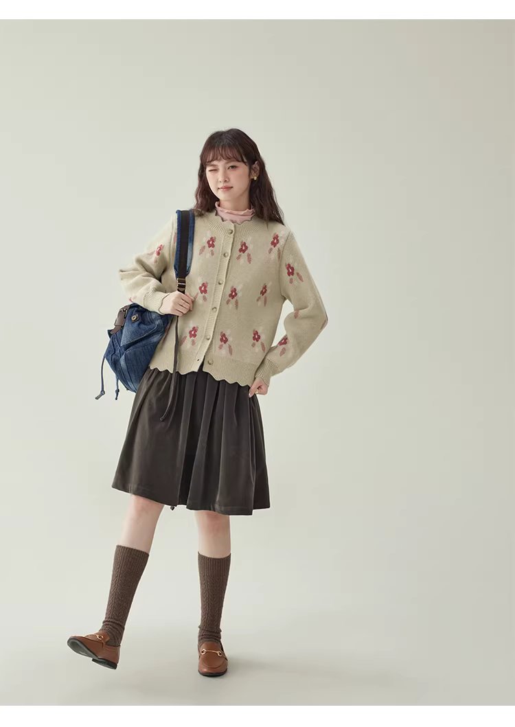 漸層小花加厚毛衣開襟衫女冬季新款蕾絲單排扣上衣,漸層小花加厚毛衣開襟衫女冬季新款蕾絲單排扣上衣,HBEW1196,漸層小花加厚毛衣開襟衫女冬季新款蕾絲單排扣上衣,花邊衣襬,小花針織