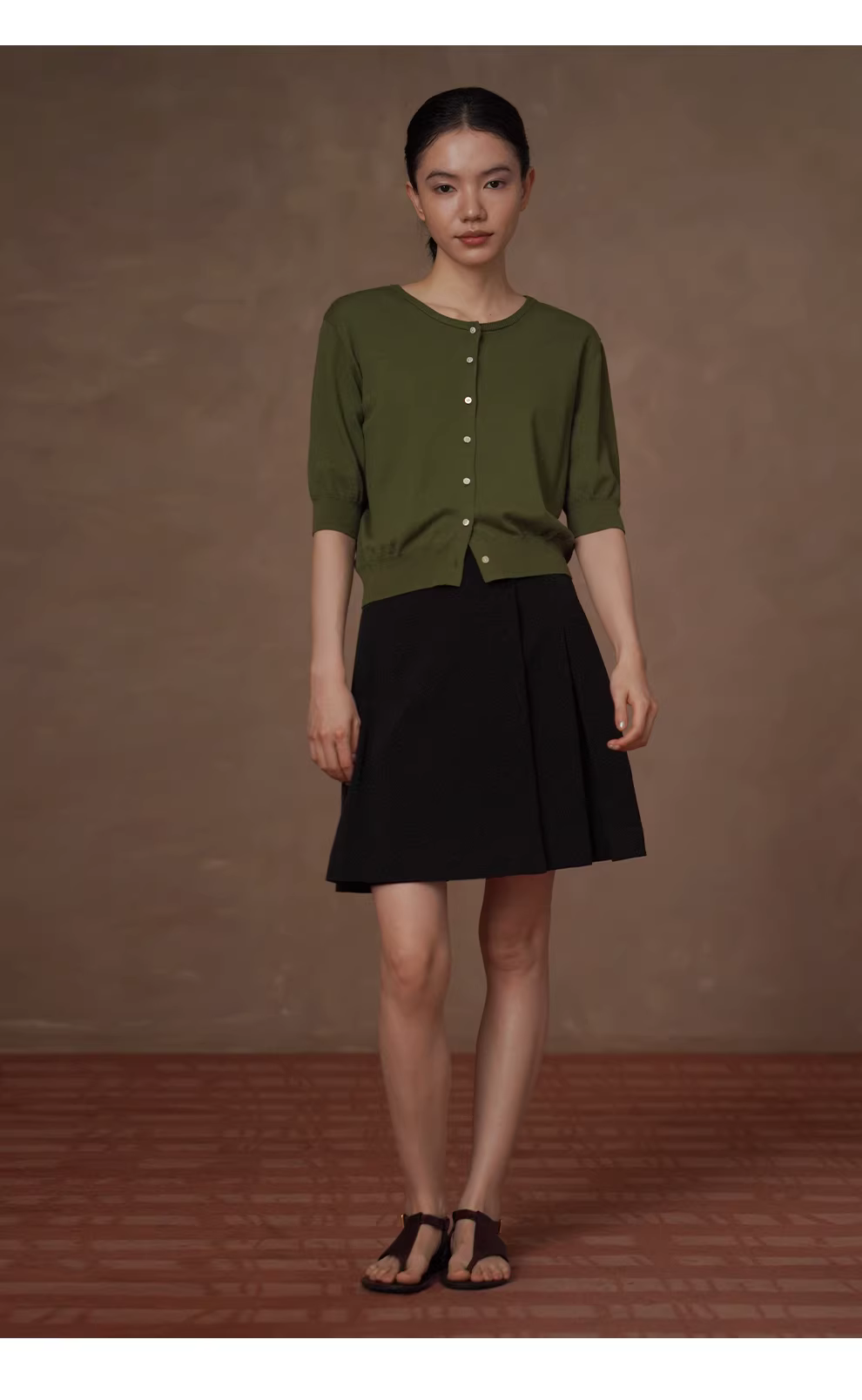 復古油畫綠顯白緊緻柔軟紗線圓領中袖短版針織通勤開襟衫,復古油畫綠顯白緊緻柔軟紗線圓領中袖短版針織通勤開襟衫,HBFS1019,復古油畫綠顯白緊緻柔軟紗線圓領中袖短版針織通勤開襟衫,舒適抗皺,優雅時尚