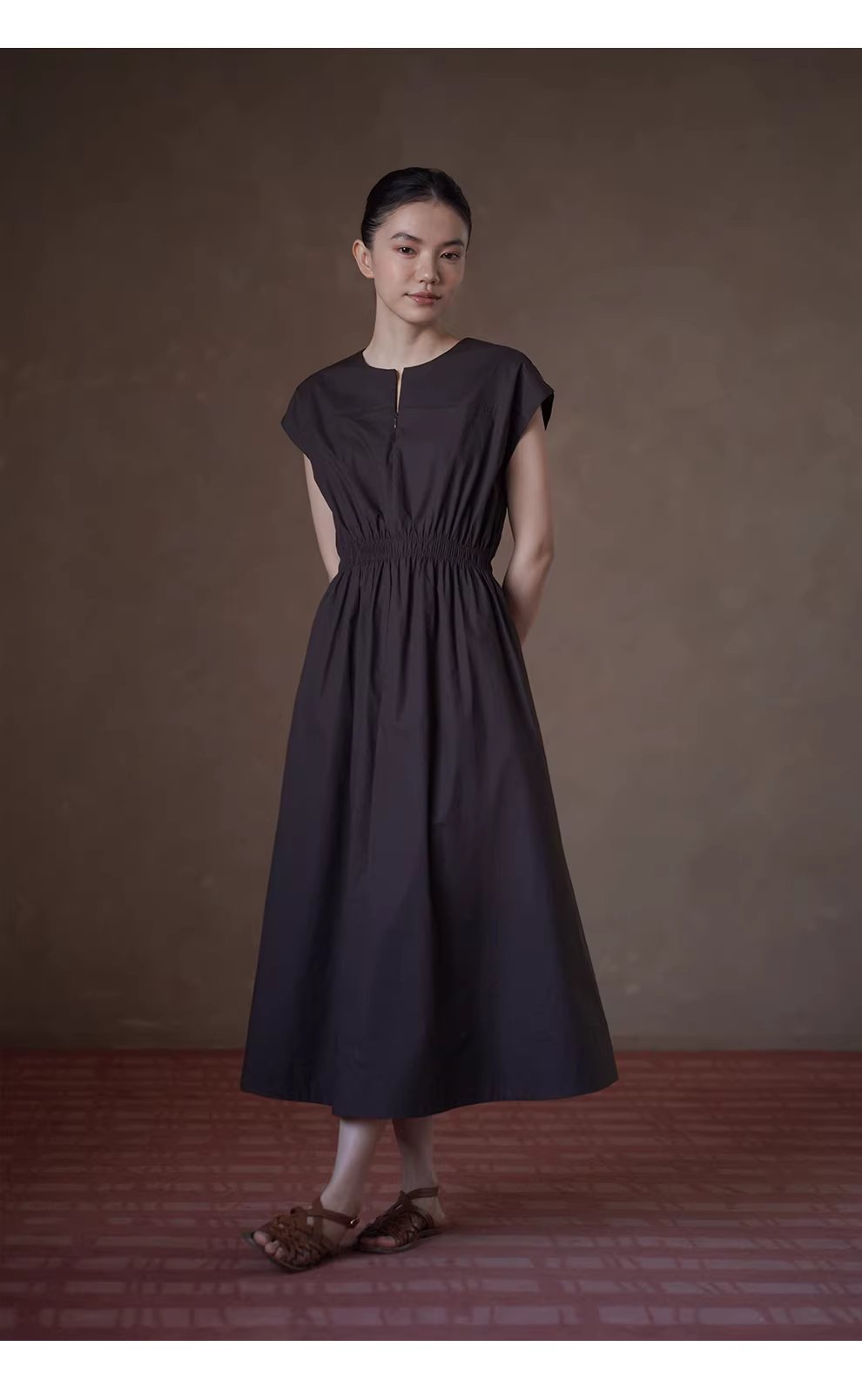 通勤的要義100棉顯瘦好版型收腰V領大裙擺遮肉連身裙女,通勤的要義100棉顯瘦好版型收腰V領大裙擺遮肉連身裙女,HBFS7016,通勤的要義100棉顯瘦好版型收腰V領大裙擺遮肉連身裙女,全棉親膚,A字版修身