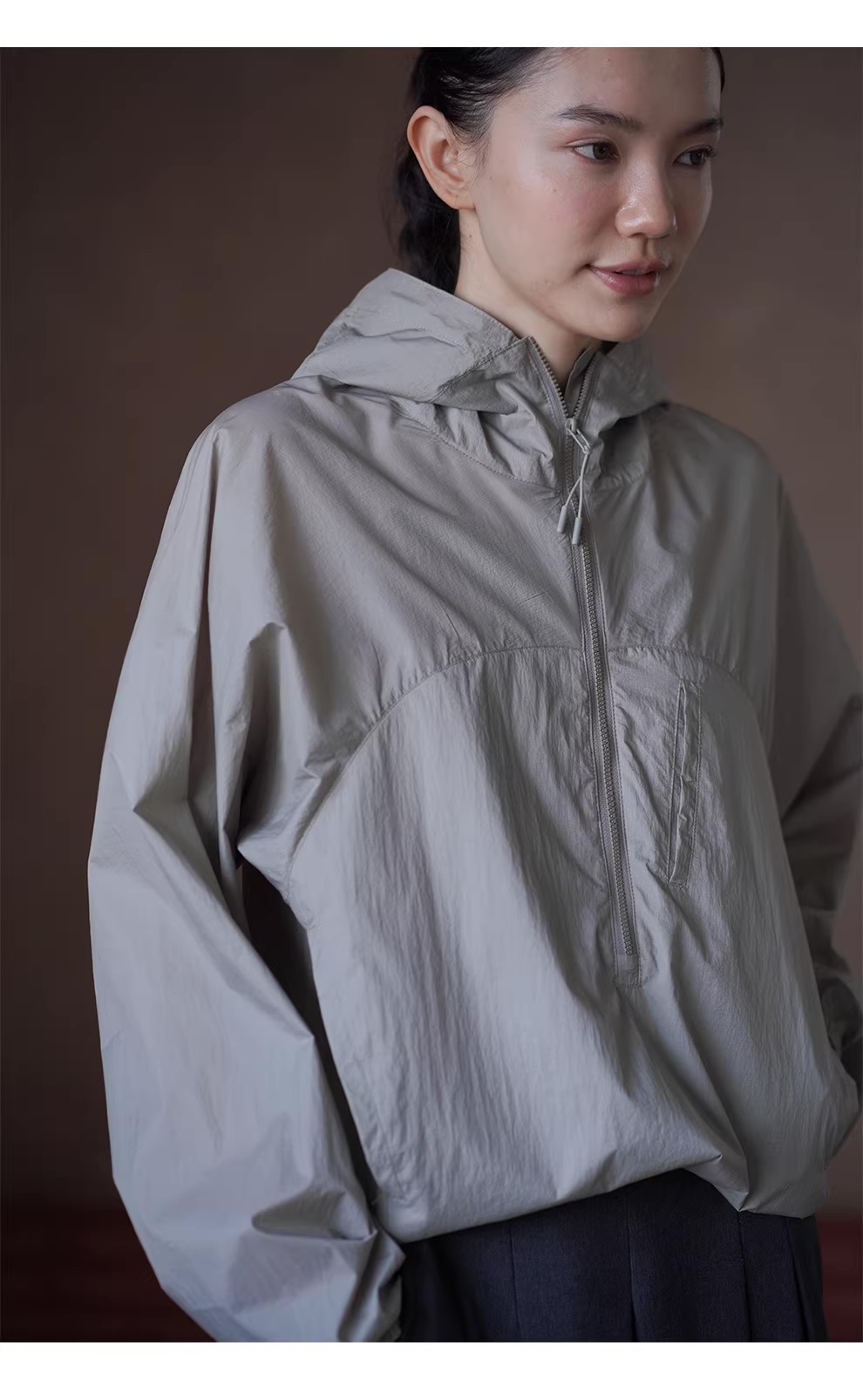 輕薄海苔工裝輕戶外上衣透氣寬鬆顯瘦拉鍊連帽沖風衣女,輕薄海苔工裝輕戶外上衣透氣寬鬆顯瘦拉鍊連帽沖風衣女,HBFS1059,輕薄海苔工裝輕戶外上衣透氣寬鬆顯瘦拉鍊連帽沖風衣女,半開連帽,透氣性佳