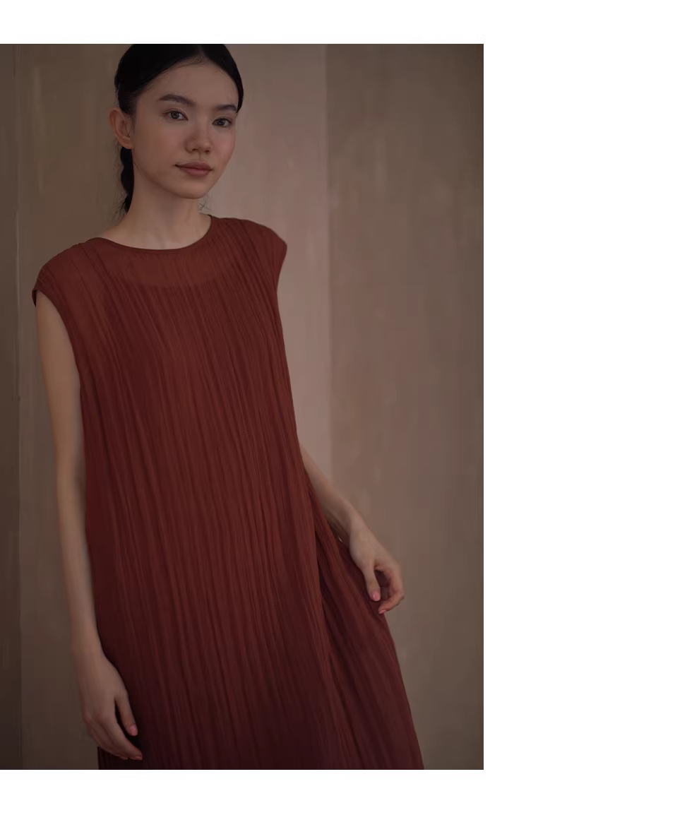 空氣感立體高溫定型褶皺無袖圓領寬鬆垂感顯白洋裝女,空氣感立體高溫定型褶皺無袖圓領寬鬆垂感顯白洋裝女,HBFS7025,空氣感立體高溫定型褶皺無袖圓領寬鬆垂感顯白洋裝女,兩件式套裝,直筒H型