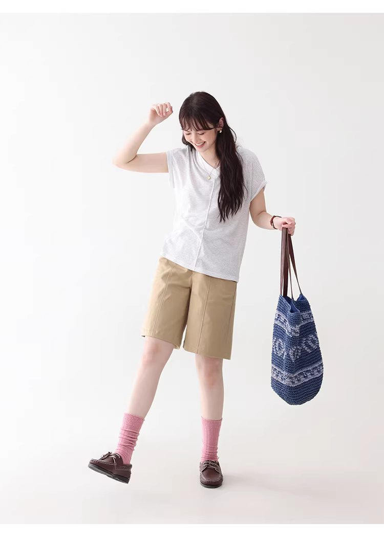 拼色條紋v領短袖T恤女夏季新款簡約寬鬆百搭上衣,拼色條紋v領短袖T恤女夏季新款簡約寬鬆百搭上衣,HBFS1097,拼色條紋v領短袖T恤女夏季新款簡約寬鬆百搭上衣,V領造型,舒適面料