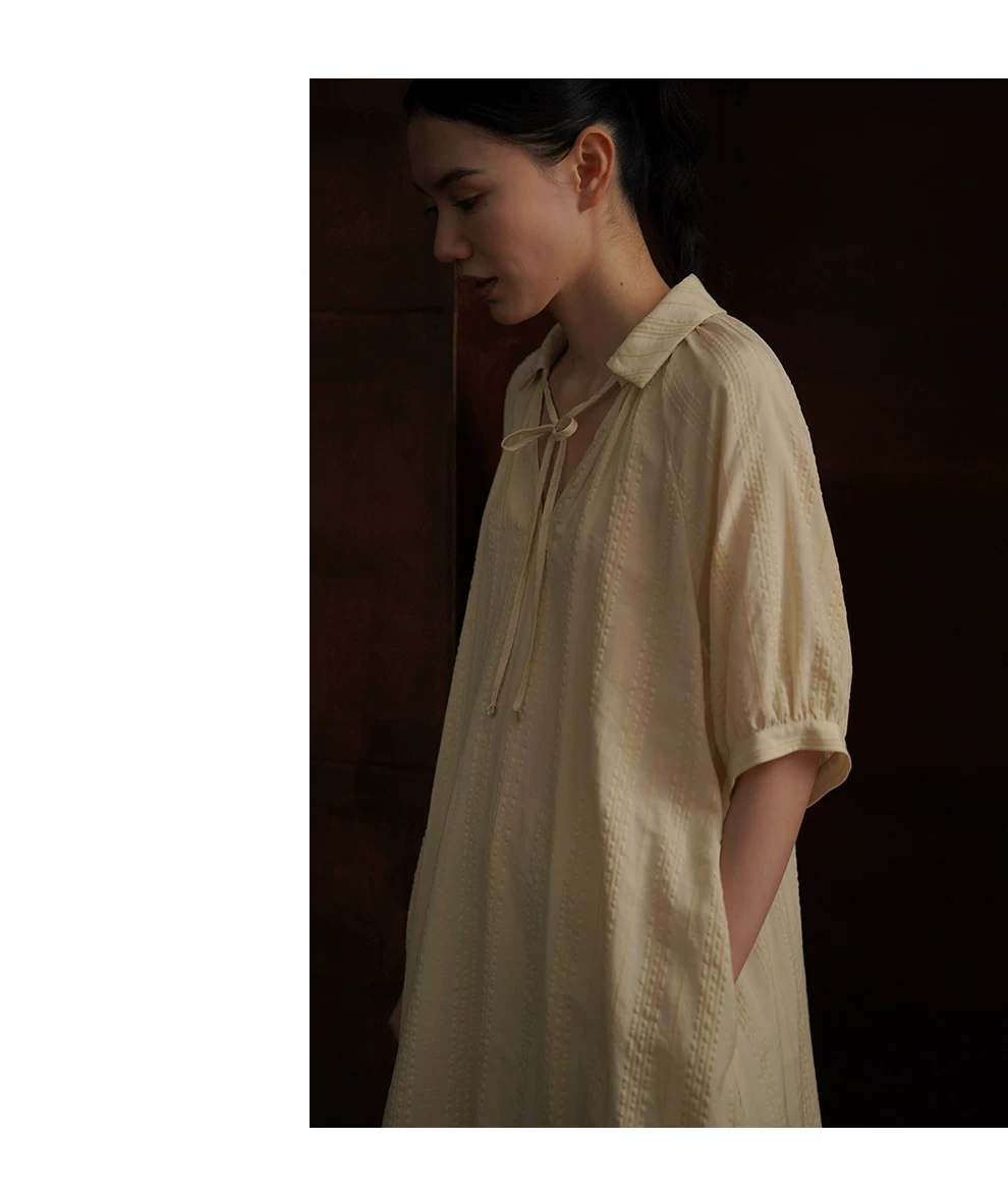 透氣親膚立體泡泡肌理細條紋寬鬆繫帶V領直筒顯瘦洋裝,透氣親膚立體泡泡肌理細條紋寬鬆繫帶V領直筒顯瘦洋裝,HBFS7050,透氣親膚立體泡泡肌理細條紋寬鬆繫帶V領直筒顯瘦洋裝,泡泡紋理,版型修飾