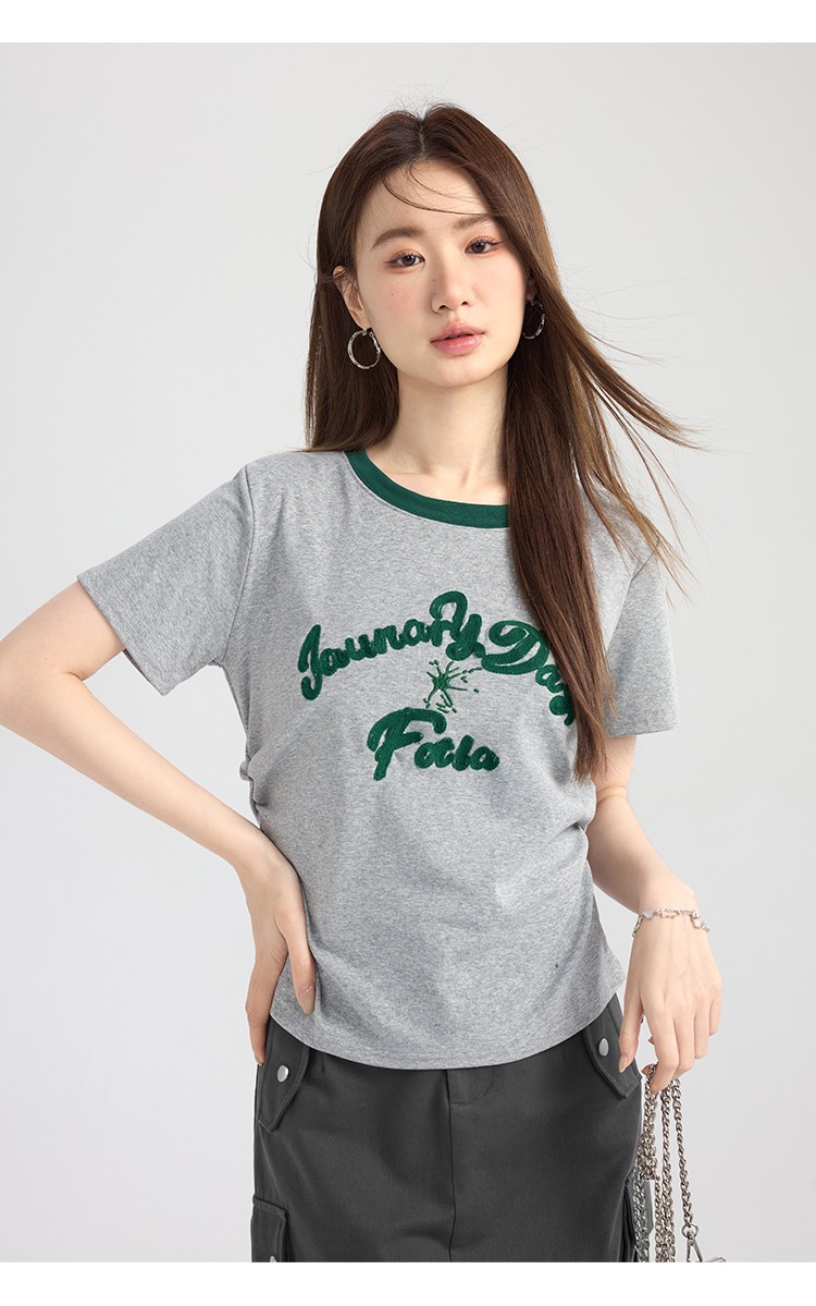 重工刺繡灰色t卹短袖小眾設計感女春夏甜辣胖mm大尺碼